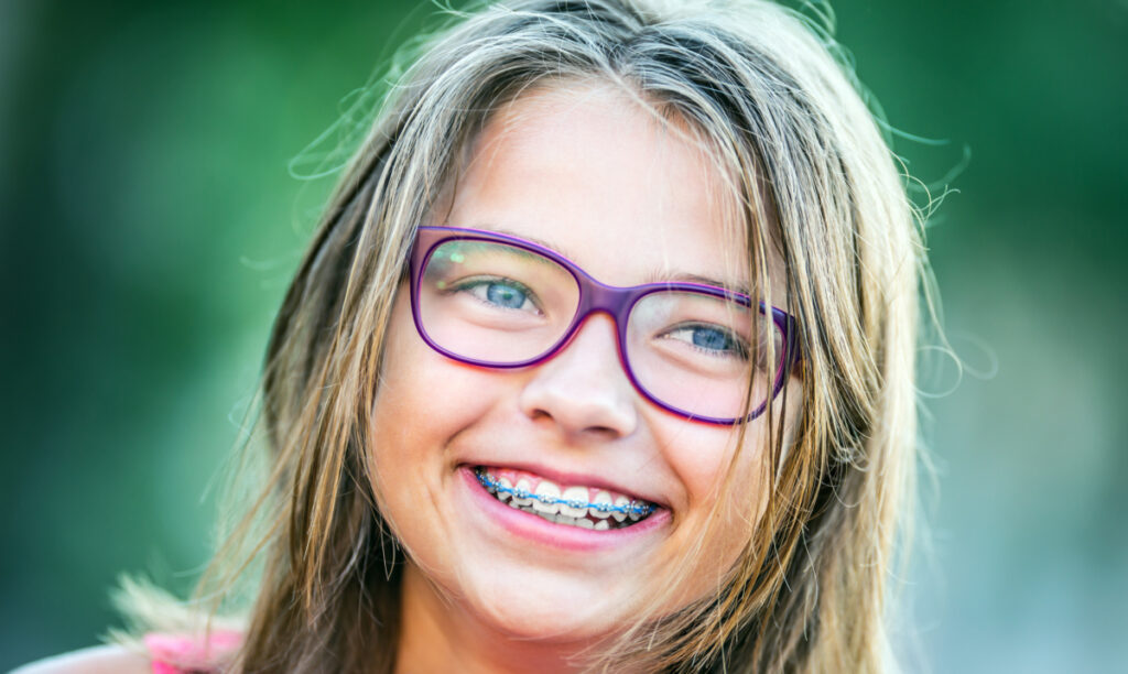5 Mahahalagang (At 2 Kritikal) na Mga Tanong na Itatanong Sa Balik-Eskwela na Mga Pagsusulit sa Dental ng Iyong Anak 5 Mahahalagang (At 2 Kritikal) na Mga Tanong na Itatanong Sa Balik-Eskwela na Mga Pagsusulit sa Dental ng Iyong Anak